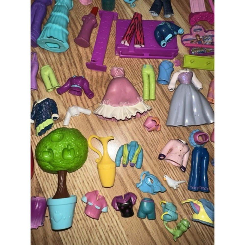 Random HUGE Lot Of Barbie & Polly Pocket Accessories Clothing Vintage Y2K Mattel - Picture 6 of 12